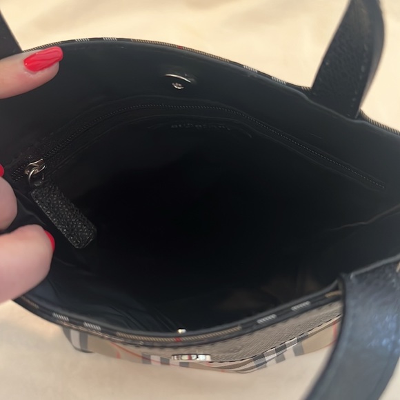 Burberry Purse - Picture 8 of 11